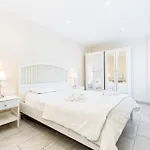 Sunrise Horizon Apartment *